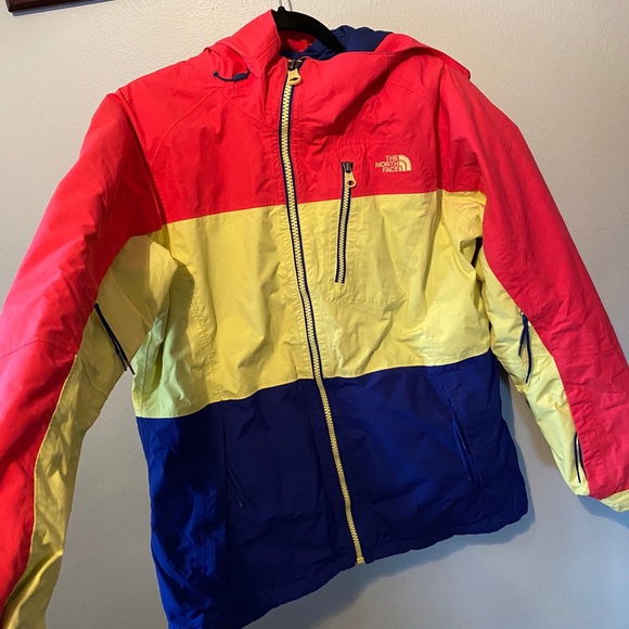 The North Face Color Block Coat - Picture 2 of 11